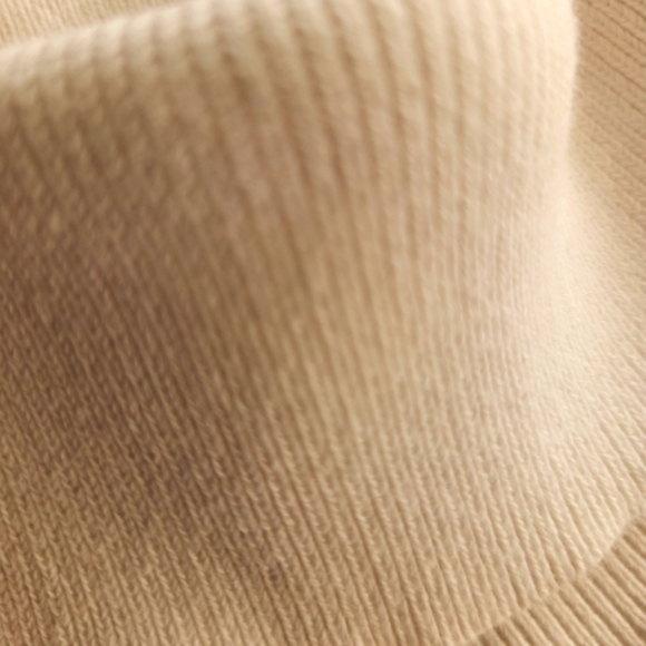 Tommy Hilfiger women's turtleneck sweater - Picture 6 of 9